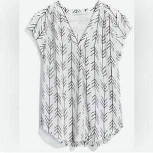 White and Black Patterned Women's Top